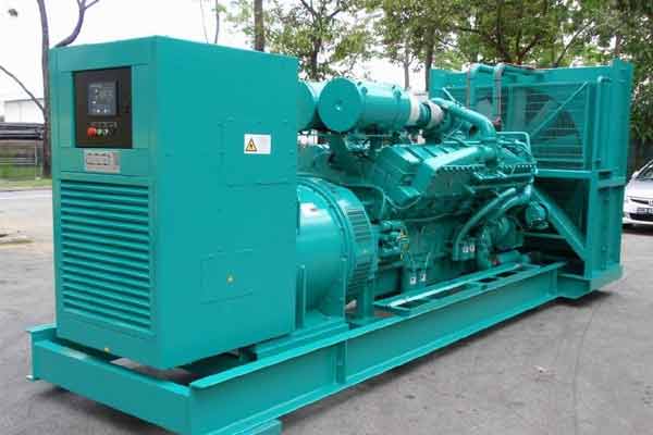 固镇柴油发电机组电压不稳定怎样维修？